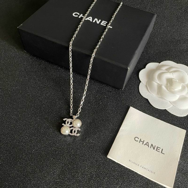 Chanel Necklace 05yxs13